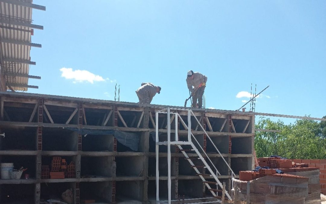Construyen 40 nuevos nichos en el cementerio de Villa del Rosario