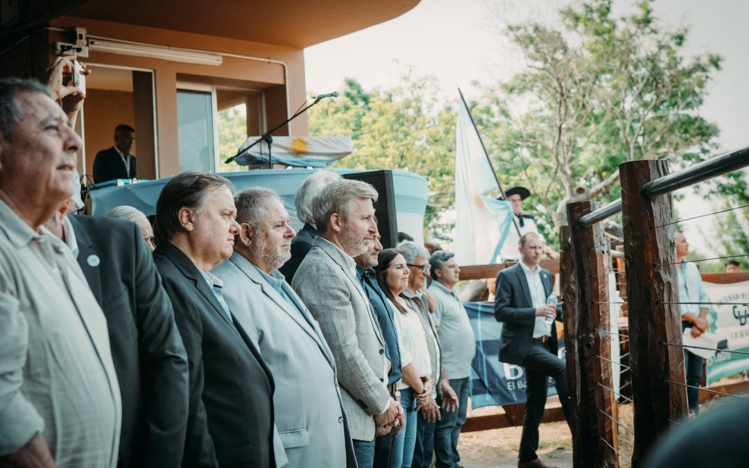 Frigerio anunció medidas impositivas, sanitarias y viales en la Rural de Chajarí