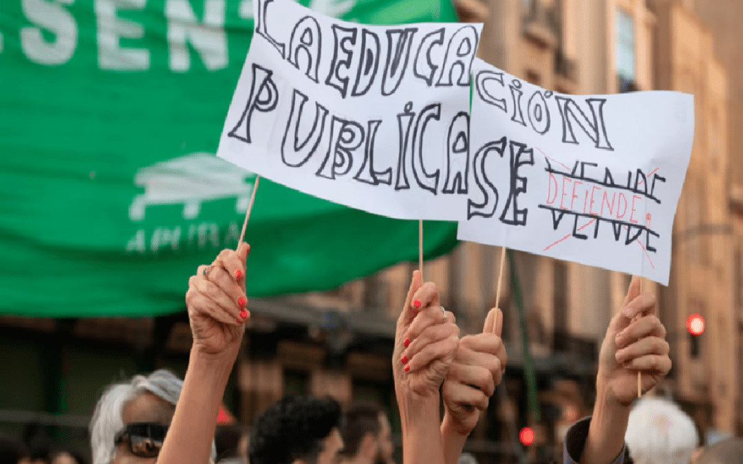 La inversión educativa nacional se redujo 40% en 2024: Desaparece el programa “Conectar Igualdad”