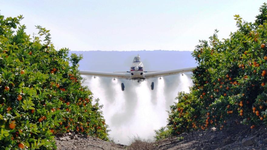 Voto dividido en el Senado entrerriano por las distancias de fumigación: Hubo protestas en Casa de Gobierno