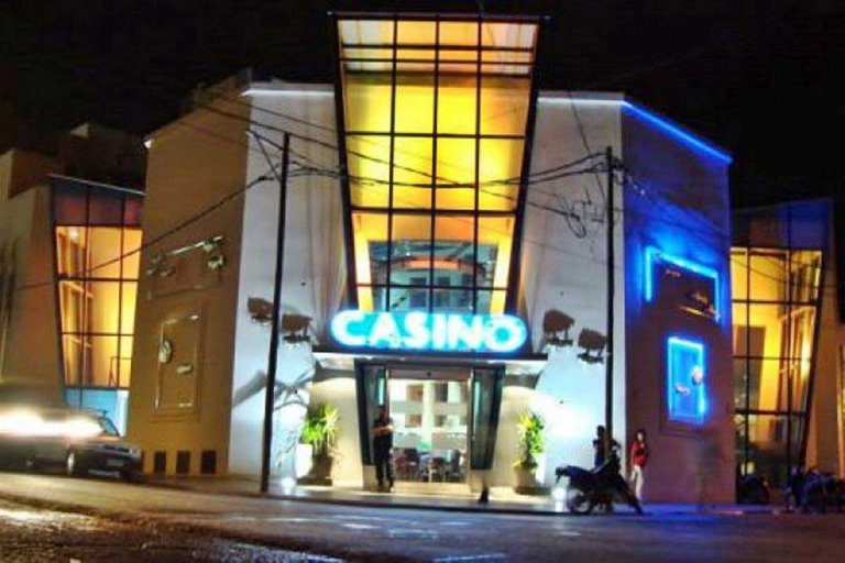 Trabajadores de casinos amenazan con retención de servicio por el estado general de las salas de juego