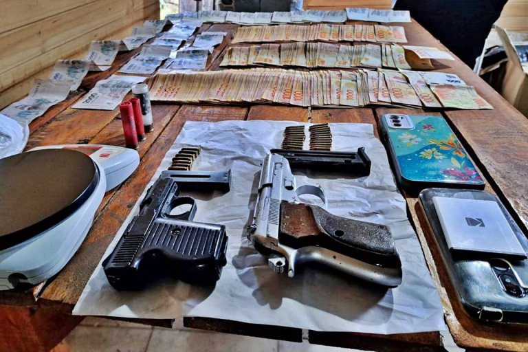 Armas, droga, dinero y un agente penitenciario detenido tras desbaratar un clan narco en Concordia