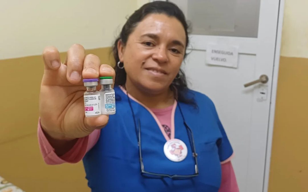 Amplían a 29 años la vacunación contra el dengue en el hospital Santa Rosa