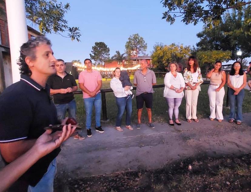 Ricardo Bravo inauguró obra de iluminación y confirmó la adjudicación para la construcción del ecoparque