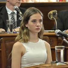 Escándalo político en Concordia: acusan a una concejal libertaria de acceder a la banca por presunta falsificación de padrones