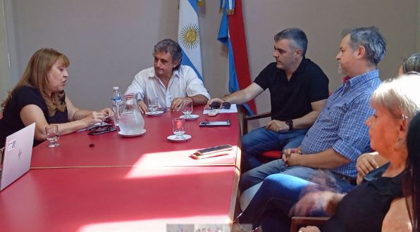 Bravo se reunió con referentes de la Asociación Hotelera y Gastronómica de Federación