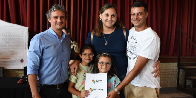 Adjudicación de 61 terrenos en Federación: «Estas acciones tienen el único objetivo de transformar la vida de los vecinos», destacó Ricardo Bravo