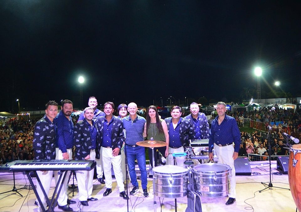 Con buen marco de público, comenzó anoche la 10ª Fiesta Nacional de la Sandía: Hoy se presentan Los 4 de Córdoba