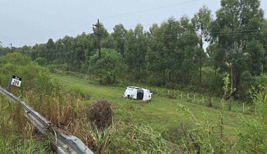Un vehículo volcó en la autovía 14, cerca de Federación
