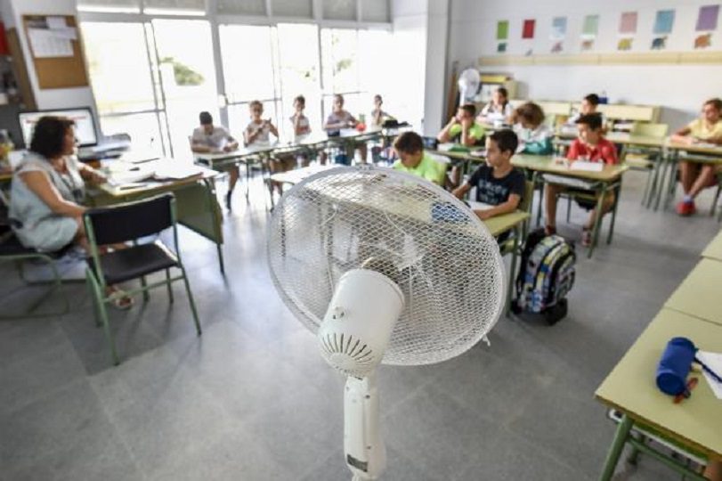 El inicio del ciclo lectivo llegó con ola de calor extremo y el gobierno provincial habilitó a las escuelas a reducir horarios o dar clases virtuales