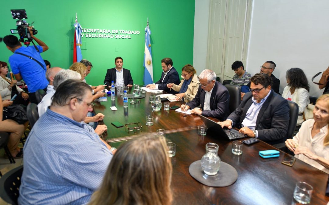 El gobierno provincial presentó una nueva oferta anual a los docentes