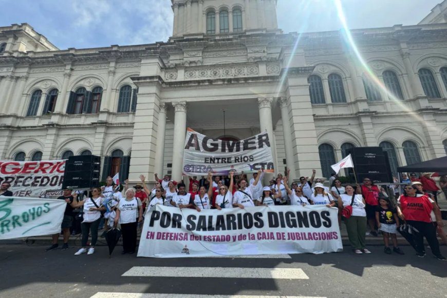 Agmer se movilizó en Paraná: Aseguran que la adhesión al paro docente fue mayor al 85% en Entre Ríos