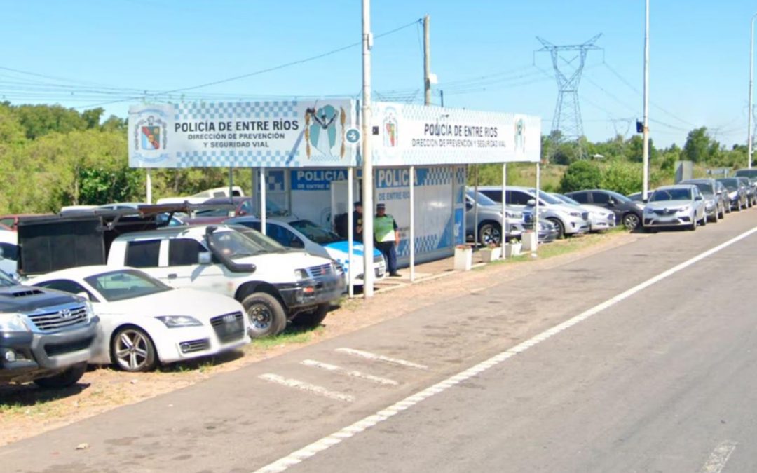 Piden indagar a jefes policiales por el robo de autopartes de vehículos secuestrados