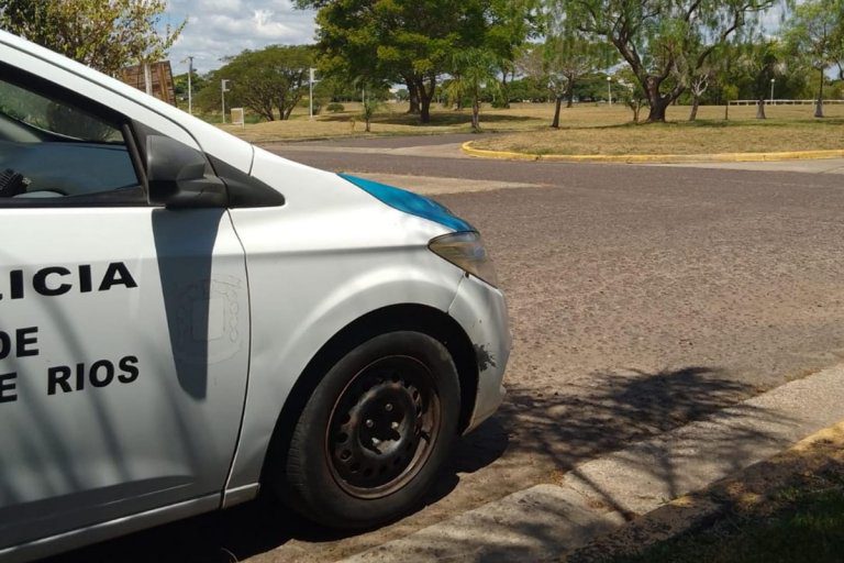 Federación: Tras un accidente entre una moto y una camioneta, mujer sufrió heridas graves