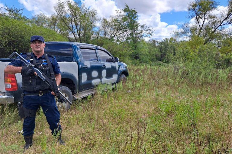 Tras una persecución, la Policía recuperó una camioneta que había sido robada