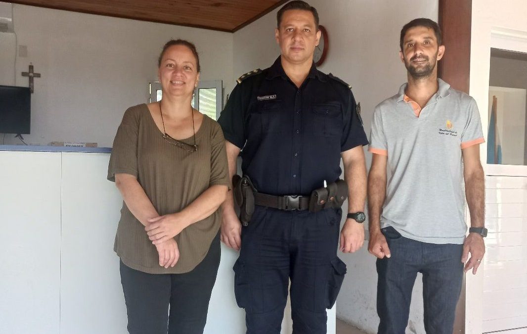 En el Día de la Policía de Entre Ríos, Perini y Cortiana visitaron la comisaría local