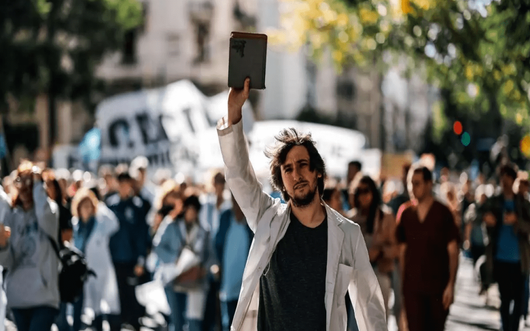 Comienzan las 48 horas de paro universitario: ajustes en salario y presupuesto 2025