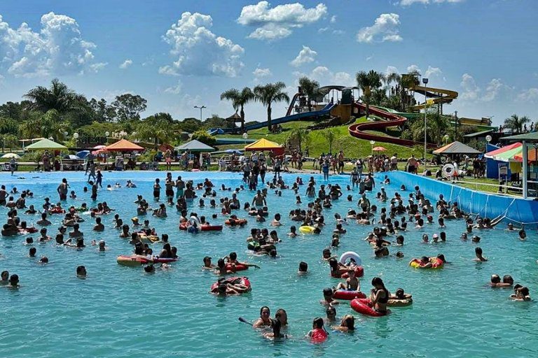 Bravo negó una privatización de las termas y criticó a concejales de la oposición