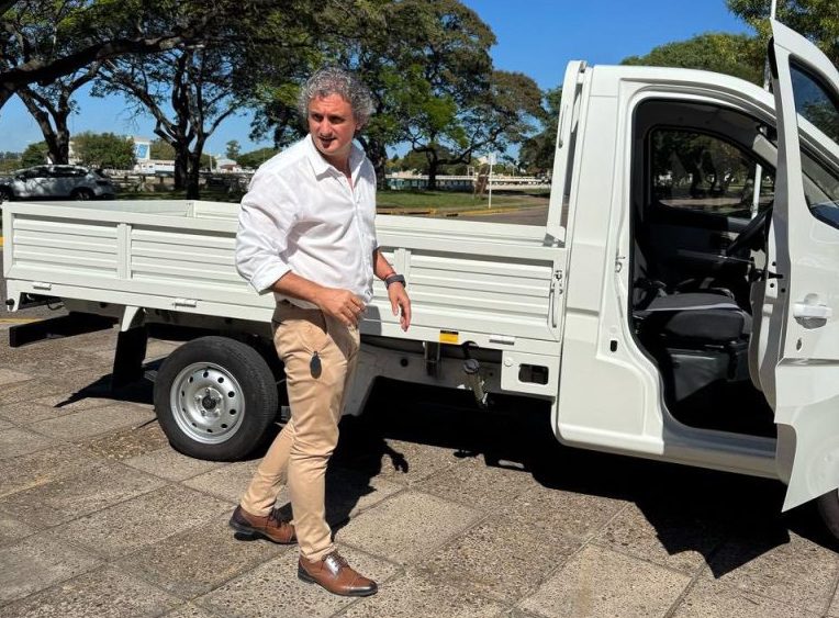 Con recursos propios, el Municipio de Federación incorporó un nuevo vehículo utilitario