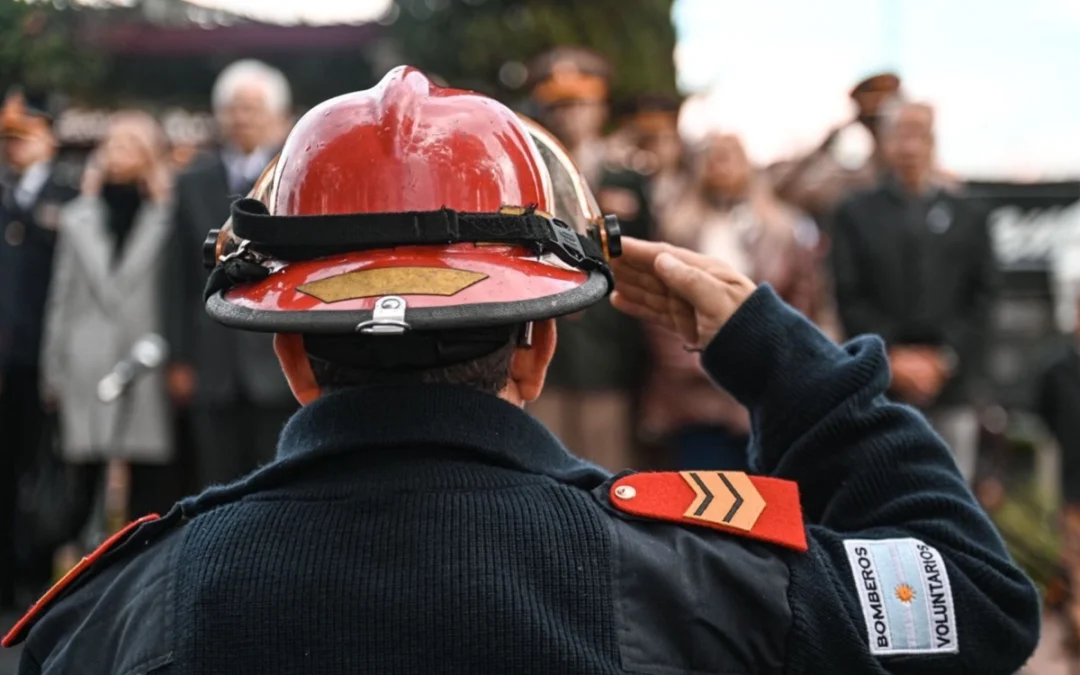 Ley sancionada en 2023: Comienzan a reconocer salarialmente a bomberos voluntarios entrerrianos con 25 de años de servicio y 55 años de edad