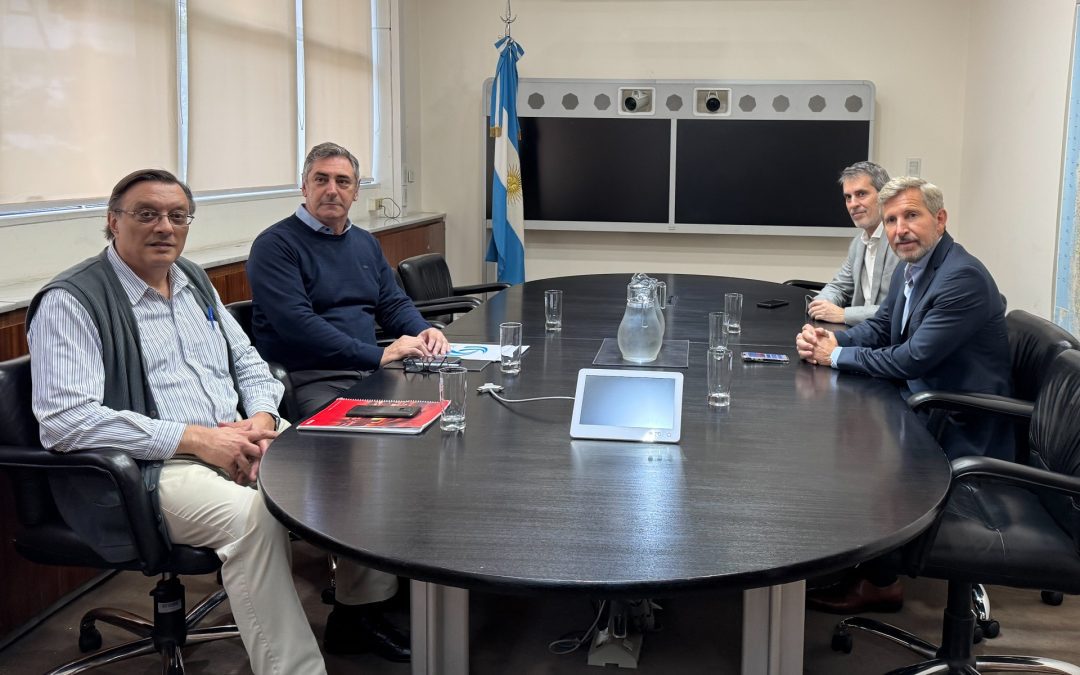 Frigerio realizó gestiones en Vialidad Nacional: Ruta 14, indemnizaciones a empleados de CRUSA, ambulancias y futura concesión