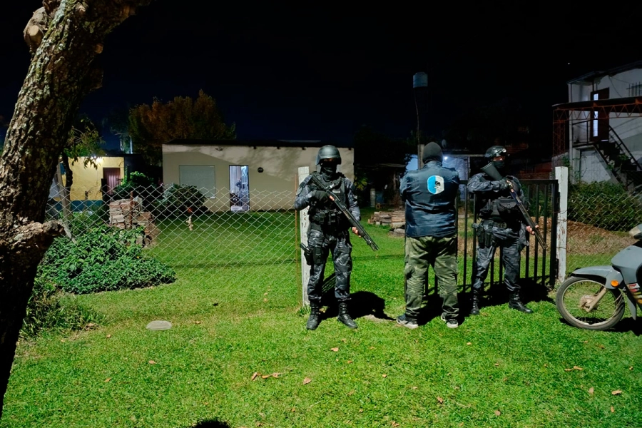 Siete allanamientos por narcotráfico en Chajarí: Detuvieron a cuatro personas y secuestraron cocaína, dinero y varios elementos más