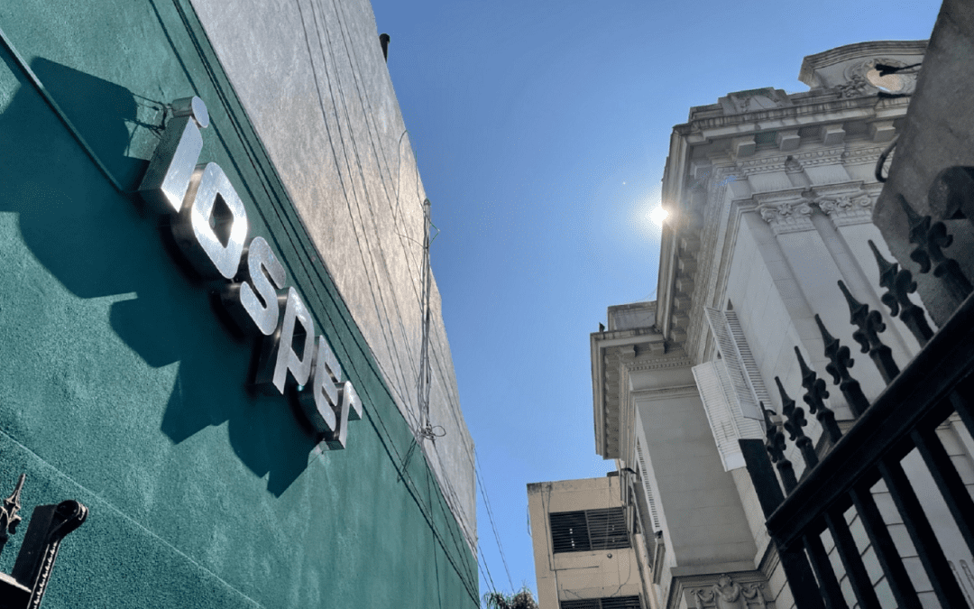 Denuncian que el gobierno paga sobreprecios en la compra de prótesis para Iosper a empresas radicadas en Buenos Aires