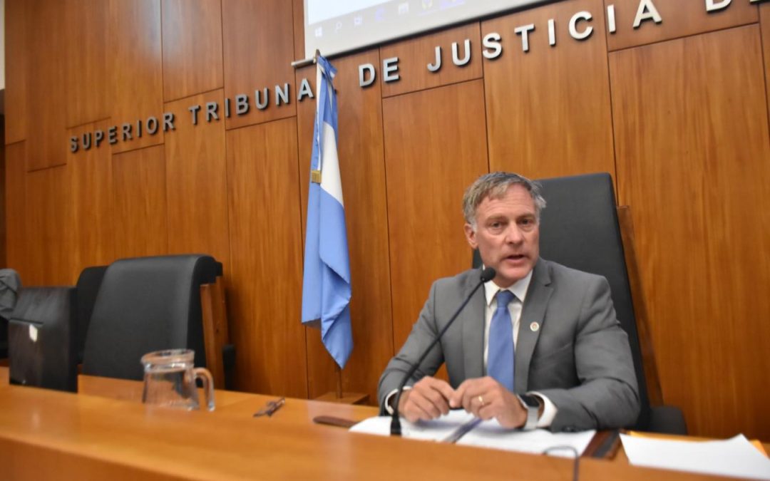 Absolvieron a un acusado de narcomenudeo porque lo vigilaron sin intervención judicial