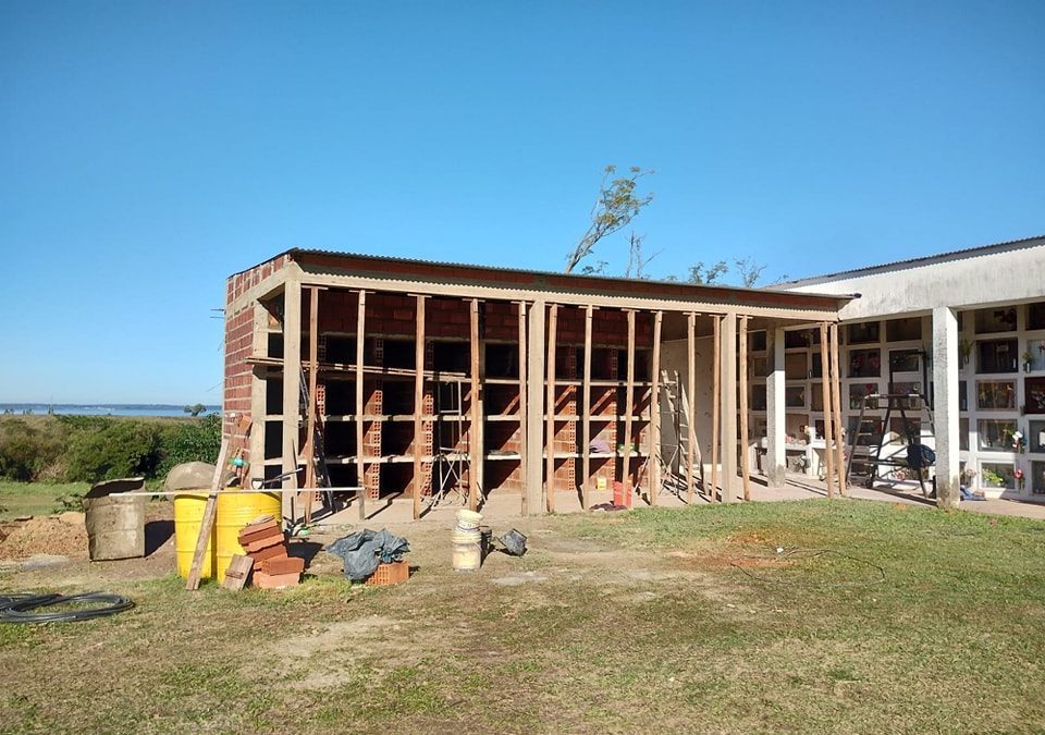 Construyen nueva galería de nichos en el cementerio de Santa Ana