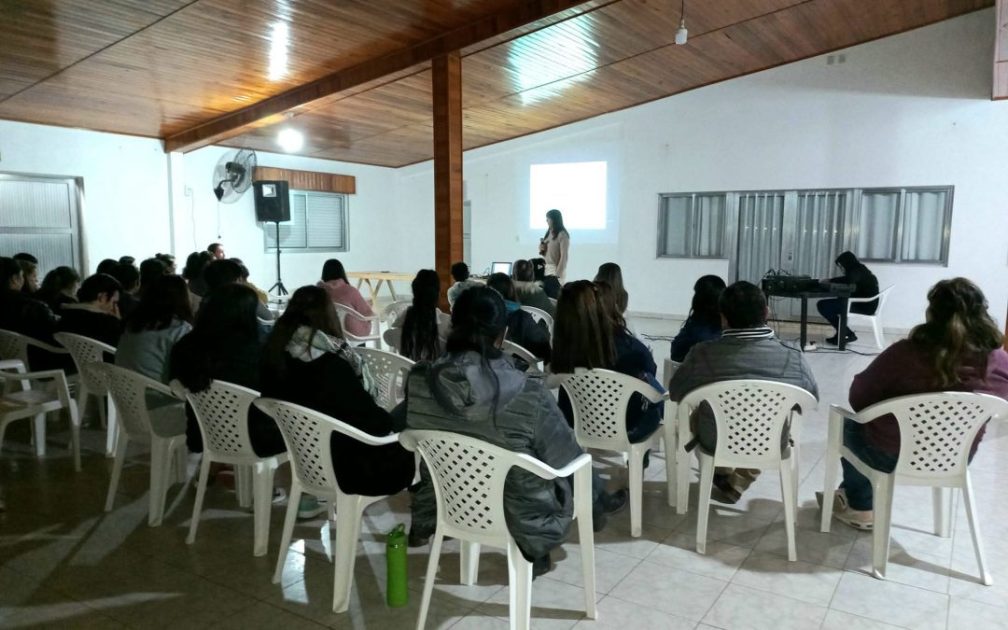 Se realiza hoy en Villa del Rosario la charla-debate «Consumos, su impacto en la salud mental»