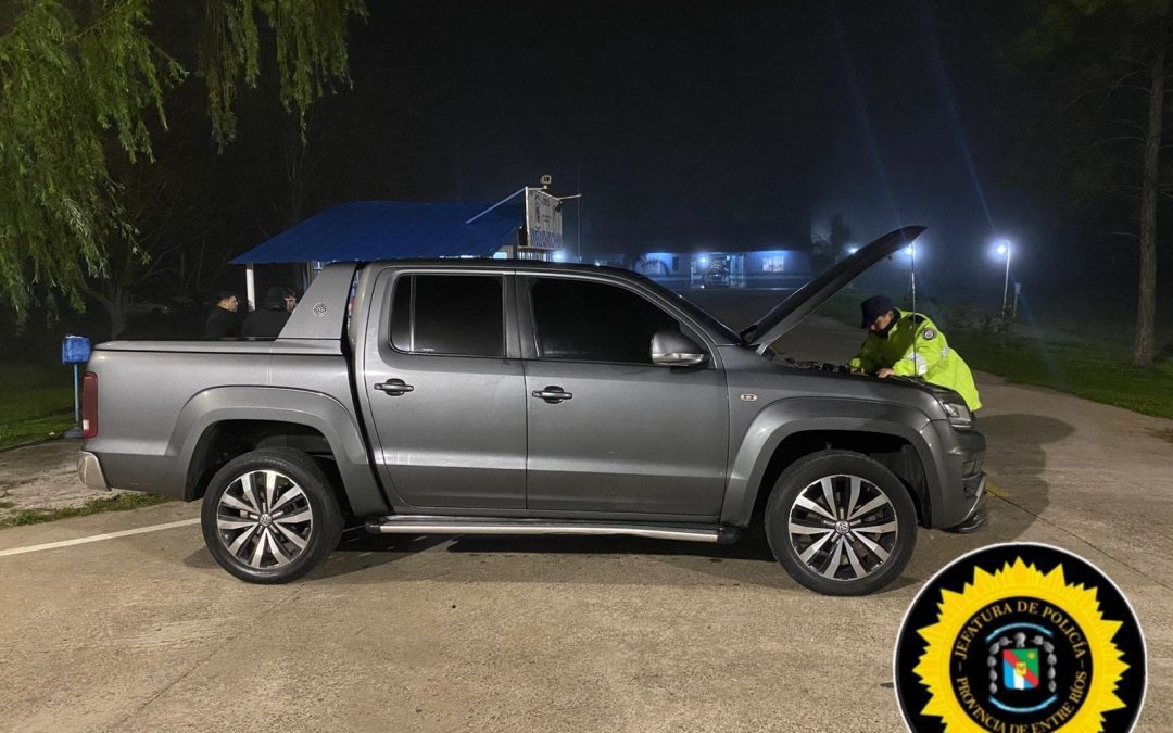 En San Jaime, la Policía secuestró una camioneta vinculada a una causa por homicidio doloso y robo calificado