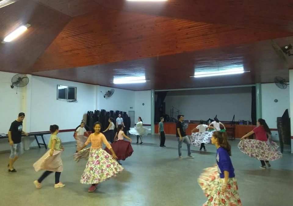 Este lunes inicia el Taller de Danzas Folclóricas y Percusión en Santa Ana