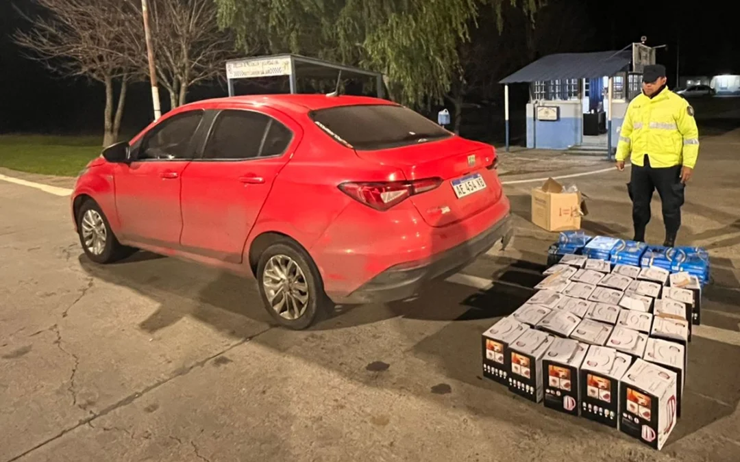 En San Jaime, incautaron pavas eléctricas y cubiertos que un hombre intentó ingresar a la provincia