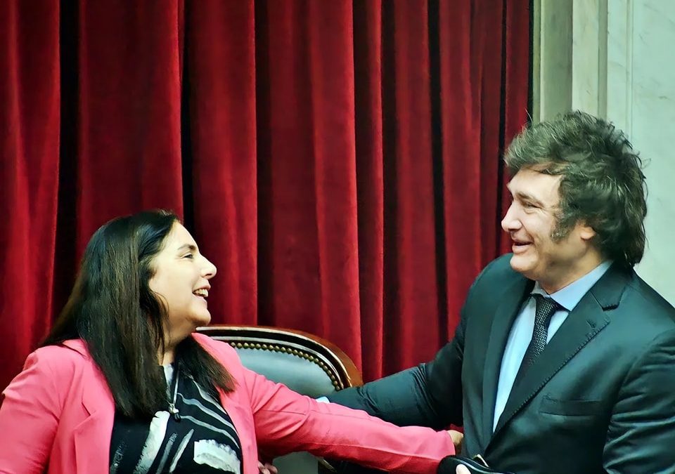 Gabriela Lena: «La política nacional está buscando romper los partidos políticos»