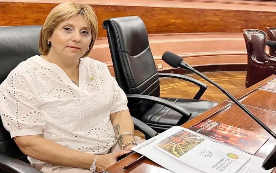 Salinas: “No estoy de acuerdo en hacer un cambio total del IOSPER; mi voto será negativo”