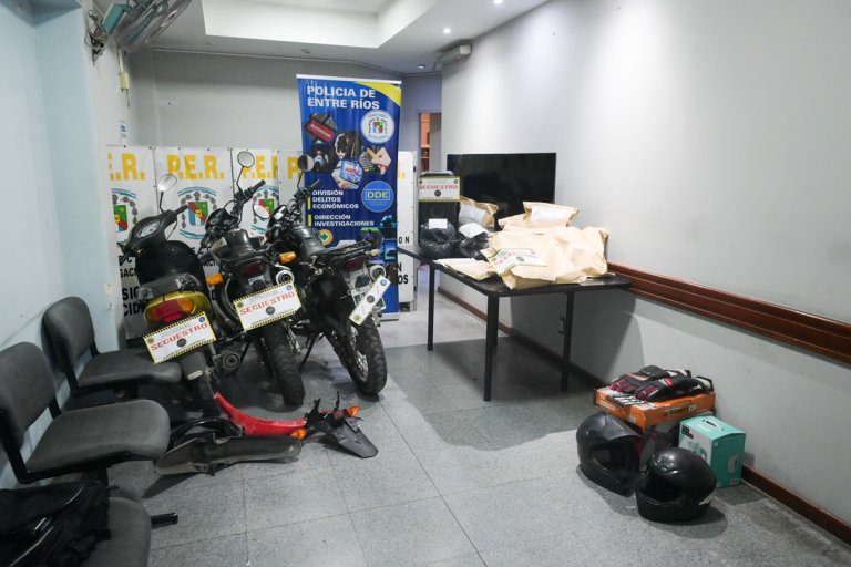 Once detenidos tras diversos allanamientos en Entre Ríos por estafas telefónicas