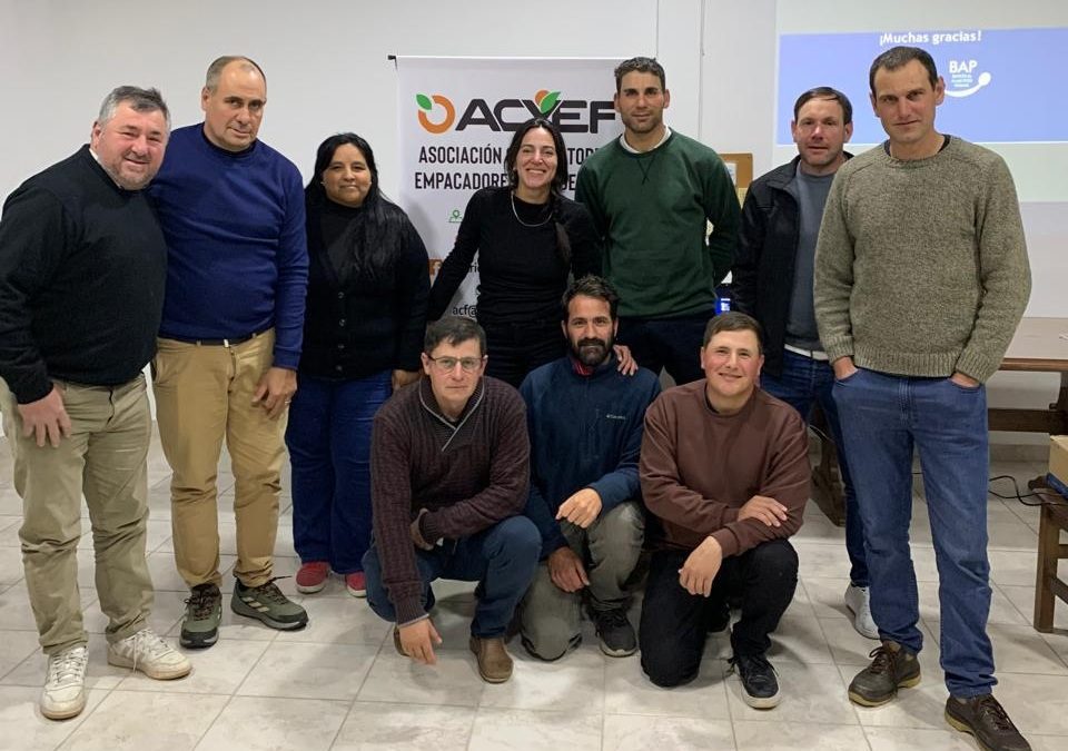 Citricultores de Villa del Rosario y Federación se reunieron con referentes de la provincia del Banco de Alimentos