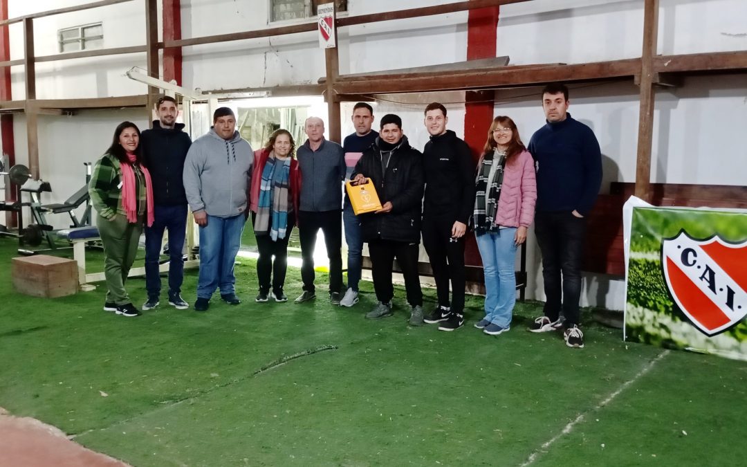 El Municipio de Villa del Rosario entregó desfibriladores a clubes locales