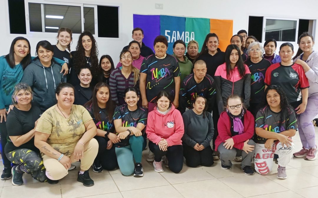 Con buena convocatoria, se vivió la clase de samba en Villa del Rosario