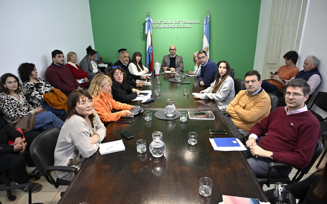 Los gremios ATE y UPCN aceptaron la oferta del gobierno: $50.000 mensuales en negro hasta septiembre