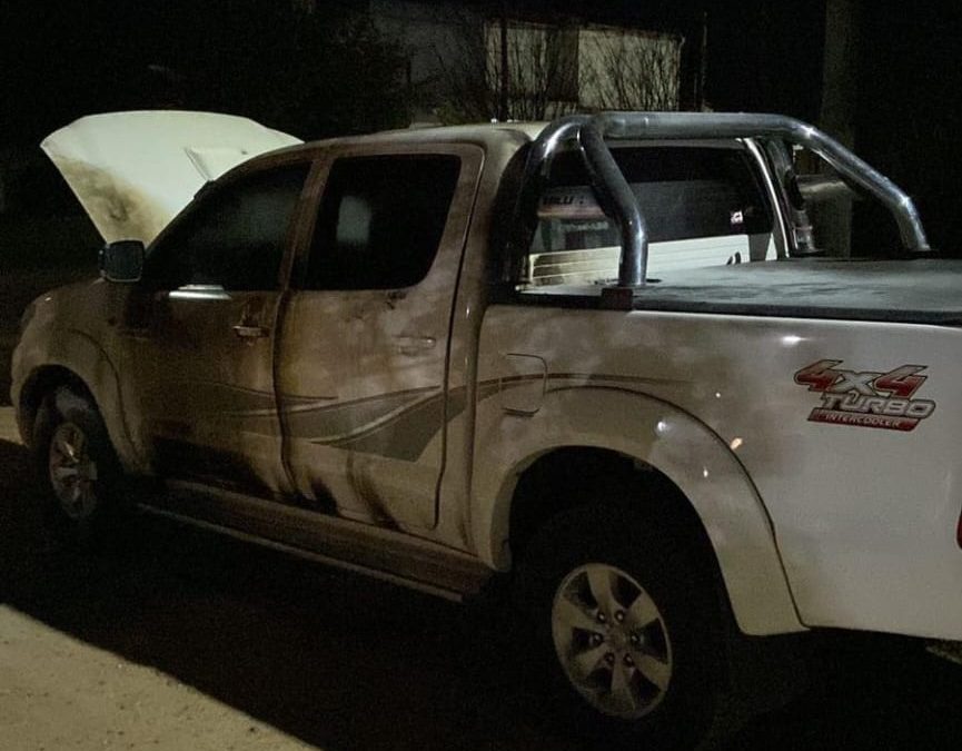 Camioneta estaba estacionada y comenzó a incendiarse en Chajarí: investigan el hecho