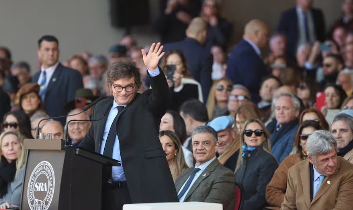 Milei firmó el veto a las leyes de aumento a jubilados y emergencia en discapacidad