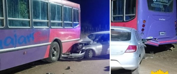 Otro siniestro vial en Chajarí: un auto chocó contra un colectivo estacionado