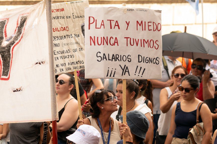 AGMER quiere que el Gobierno reabra la paritaria salarial