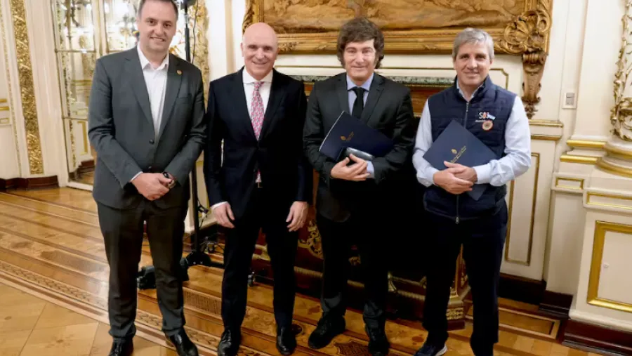 Presupuesto 2026: no habrá refuerzos en jubilaciones, crece la presión tributaria y subirían las tarifas