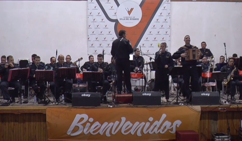 La Banda de Música de Policía de Entre Ríos y «Los abuelos» se suman a los festejos por el 142° aniversario de Villa del Rosario