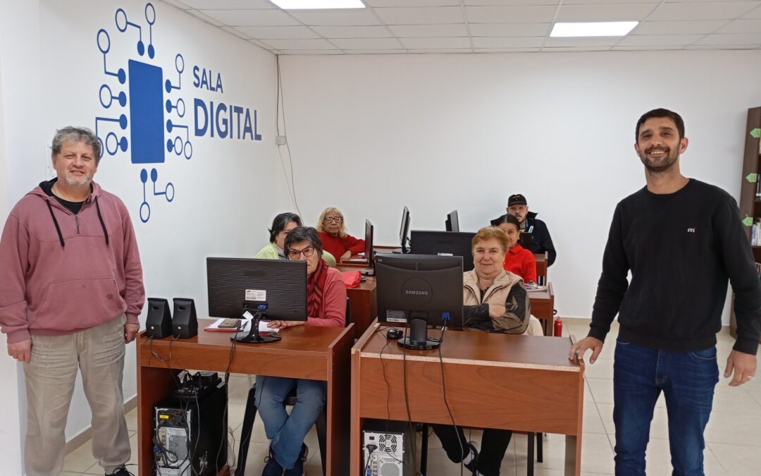 Comenzó el curso de computación para afiliados de PAMI en Villa del Rosario