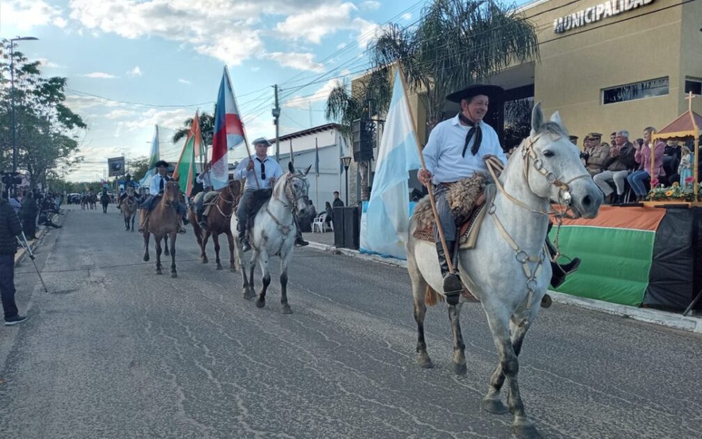 Con el tradicional desfile cívico-militar, Villa del Rosario celebrará su 142° aniversario: Inscriben a instituciones