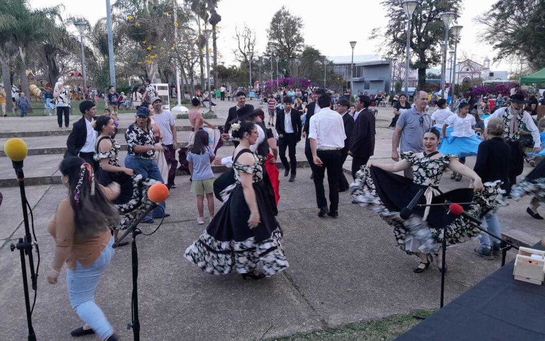 En Santa Ana se realizó el 2° Encuentro Regional de Bailarines Folclóricos