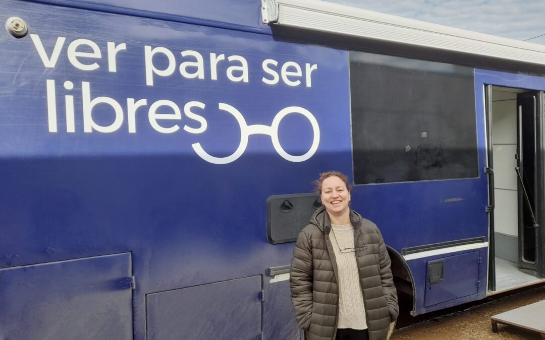 Operativo de salud visual en Villa del Rosario: «Tratamos de estar presentes y llegar a todos», dijo Vanina Perini